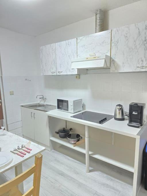 Glamorous Appartement In Brussel Экстерьер фото