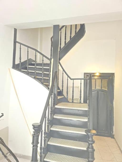 Glamorous Appartement In Brussel Экстерьер фото